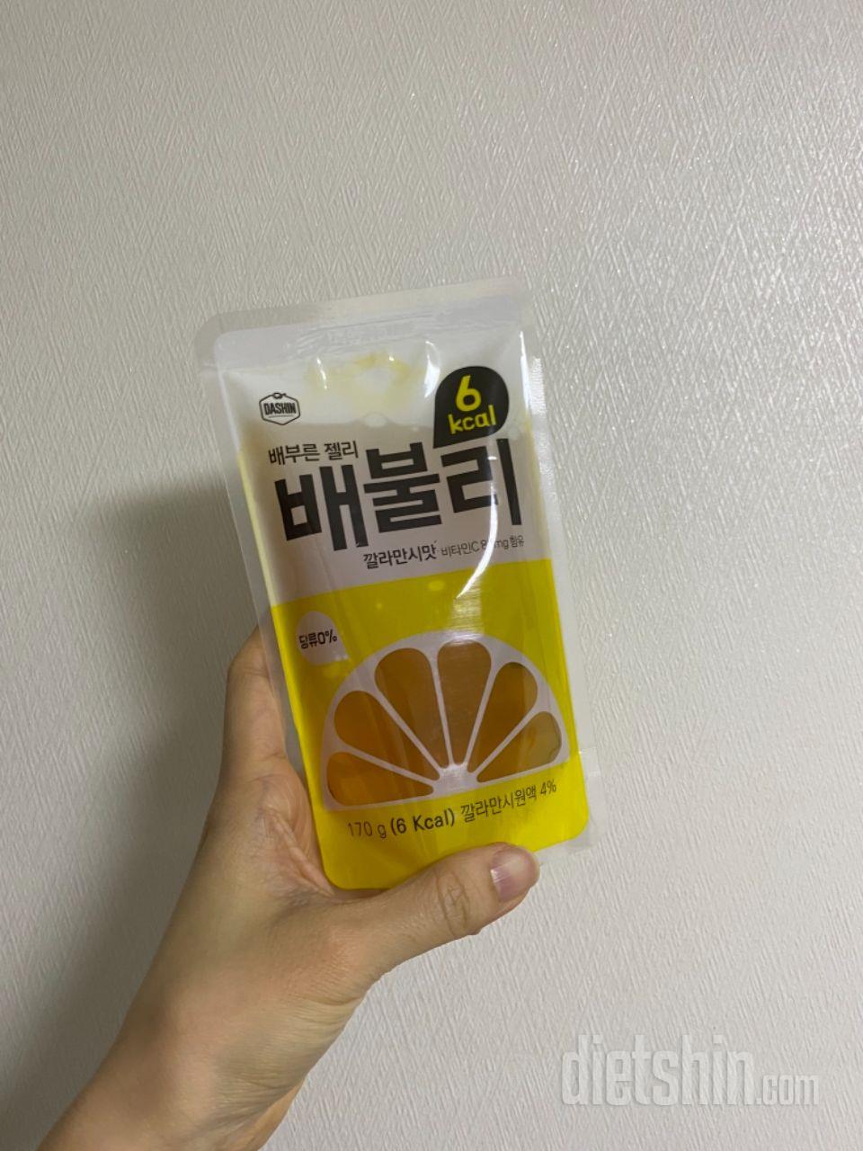 맛보기 사먹고 박스로 사뒀어요 ㅎㅎ