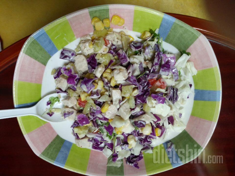 야채 싱싱해요.
양도 부족하지 않고