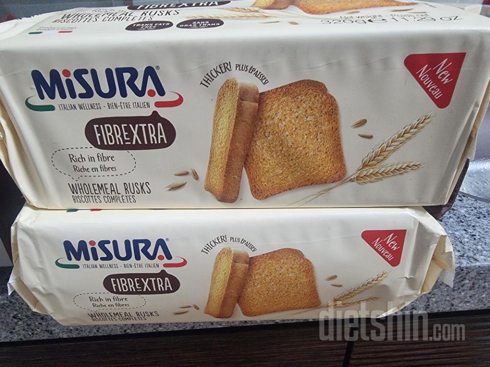 엄청커서 놀랬네요 고소해요