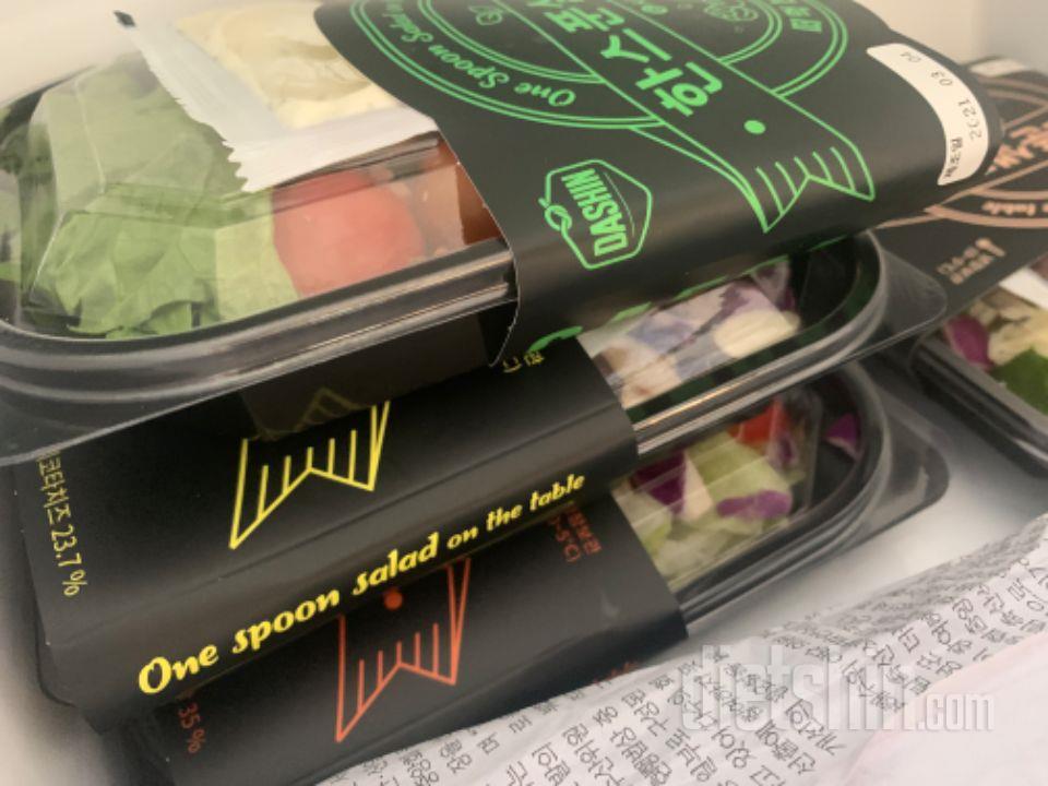 목요일마다 시켜서 아침 대용으로 먹구