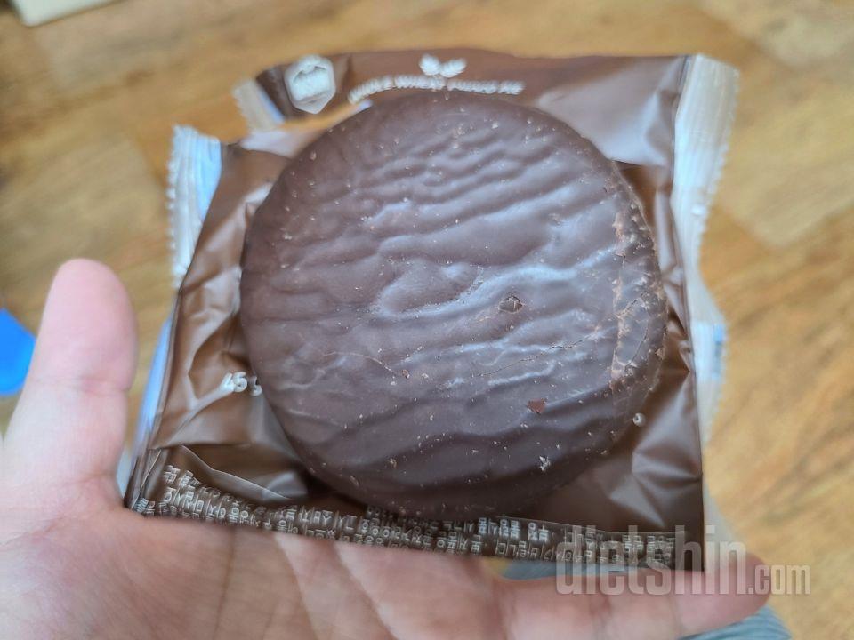 달지 않아서 좋아요~
실온보관보다 냉