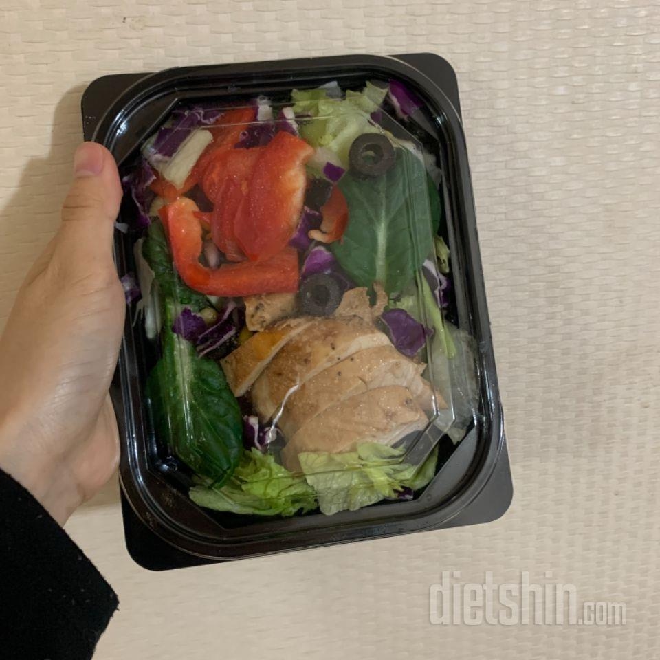 이번 샐러드도 맛있어요!!!
간편 하