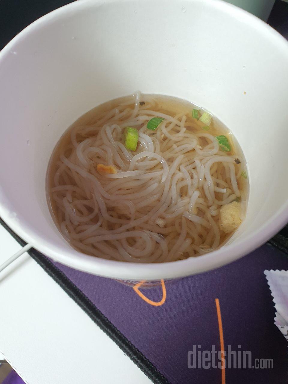 제 입맛에는 안맞네요. 곤약 못먹겟음