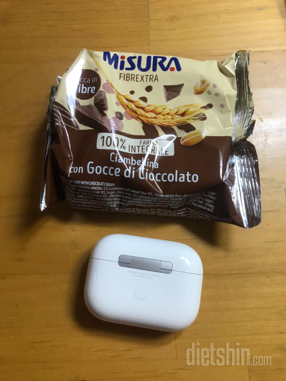 배송은 빠르고 안전하게 잘 도착했어요