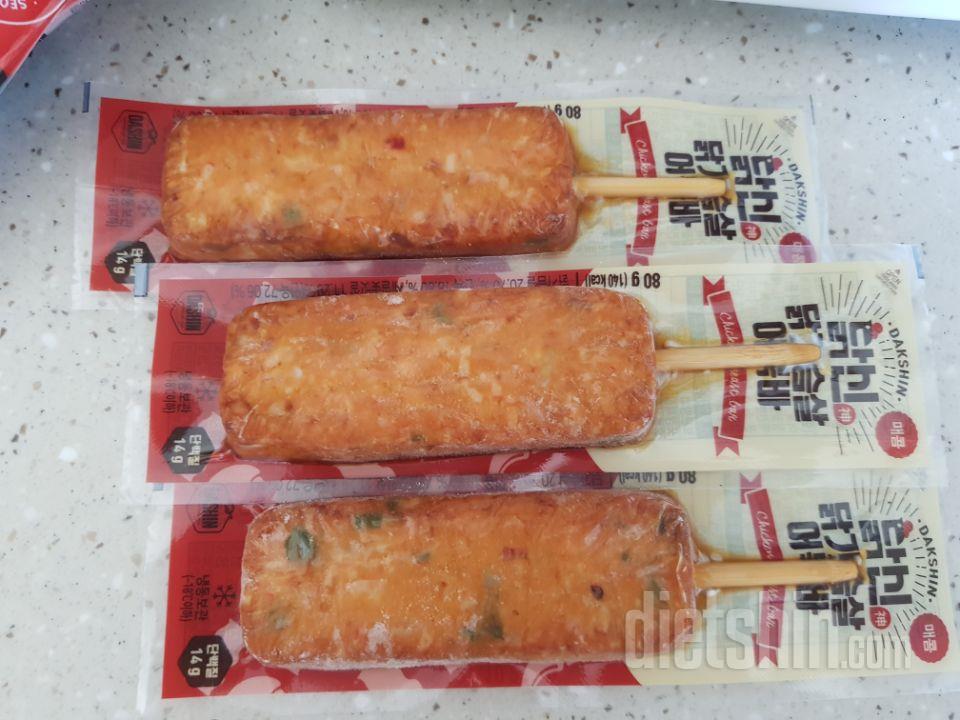 간식으로먹기좋아요
매콤한게 더맛있네요