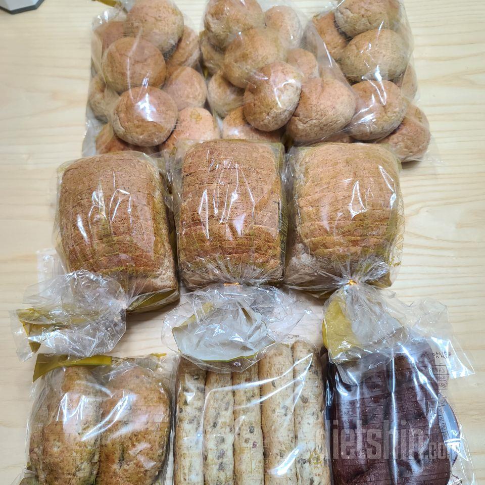 다이어트 시작한 뒤로 빵은 통밀빵으로