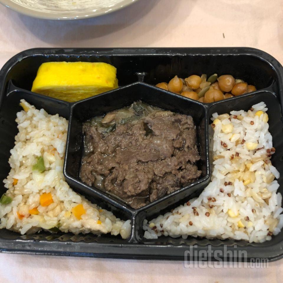 맛있어요!! 볶음밥 향이 좋네요