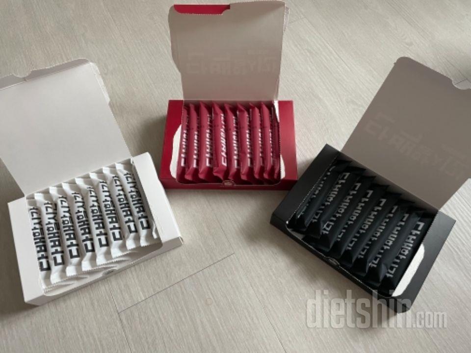 두께는 얇지만 뭔가 쫀쫀 단단 가득찬