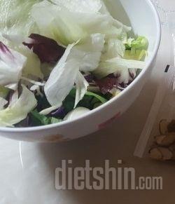 맛잇긴한데 소스양이 저한텐 좀 부족하