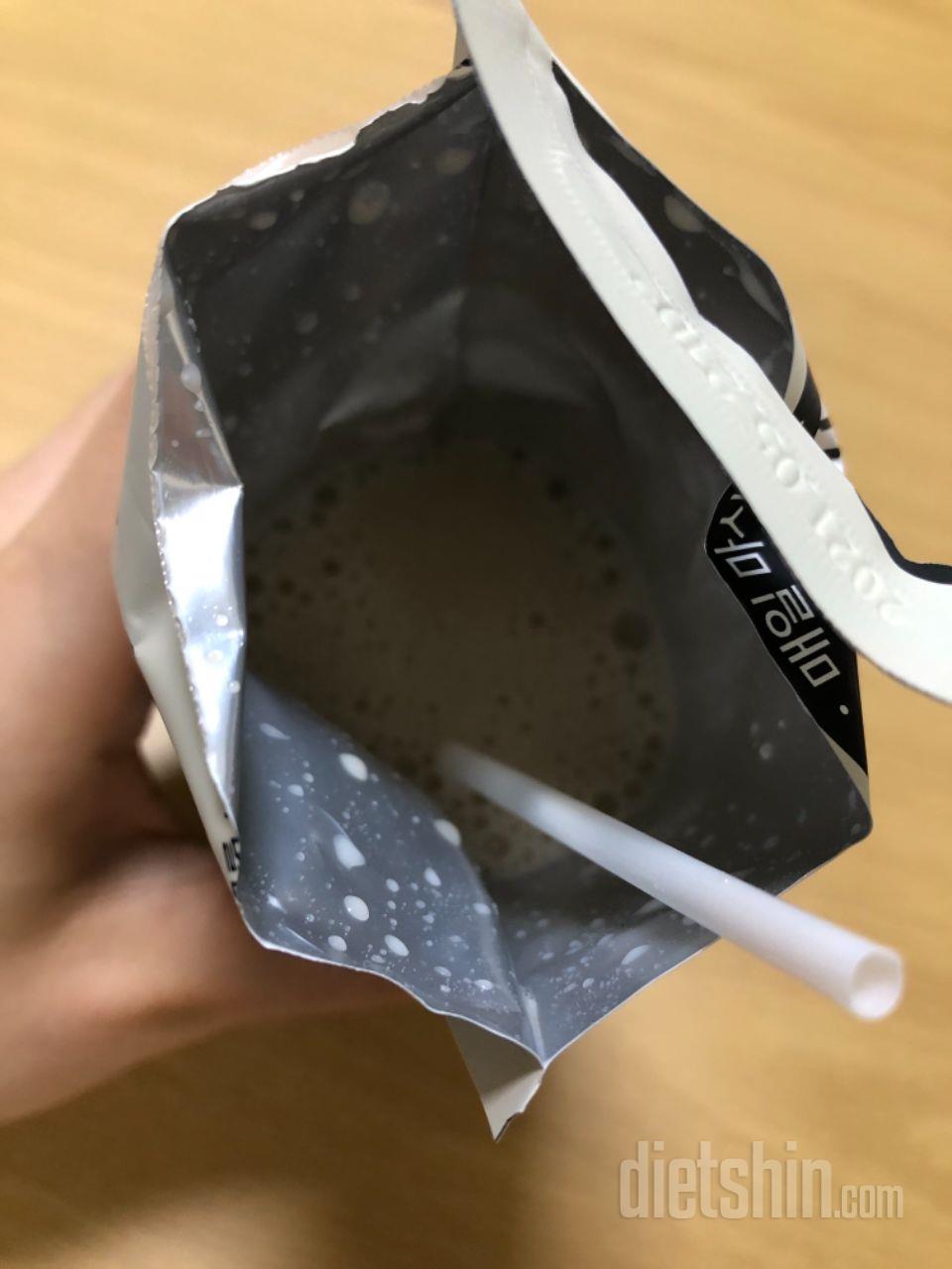 진짜콩갈아서 먹는거같아서 저는 좋아요