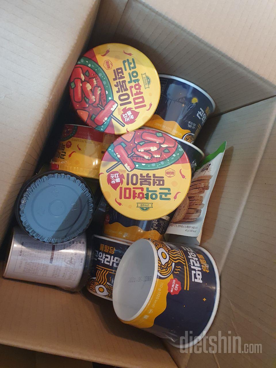 곤약향 살짝나지만 심하지않고 면이탱글