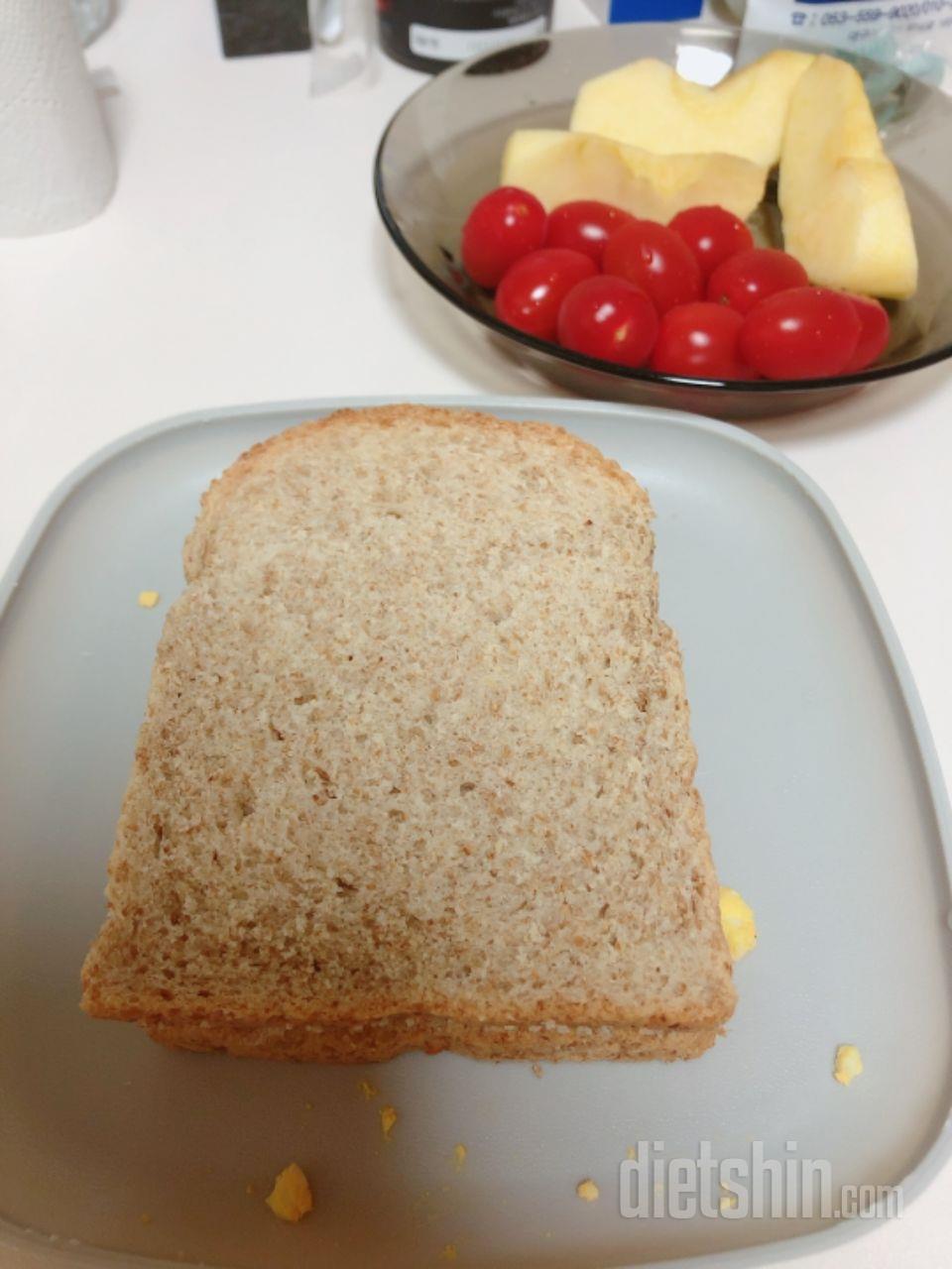 통밀식빵 시켰는데 너무 맛있네요 ㅠㅠ