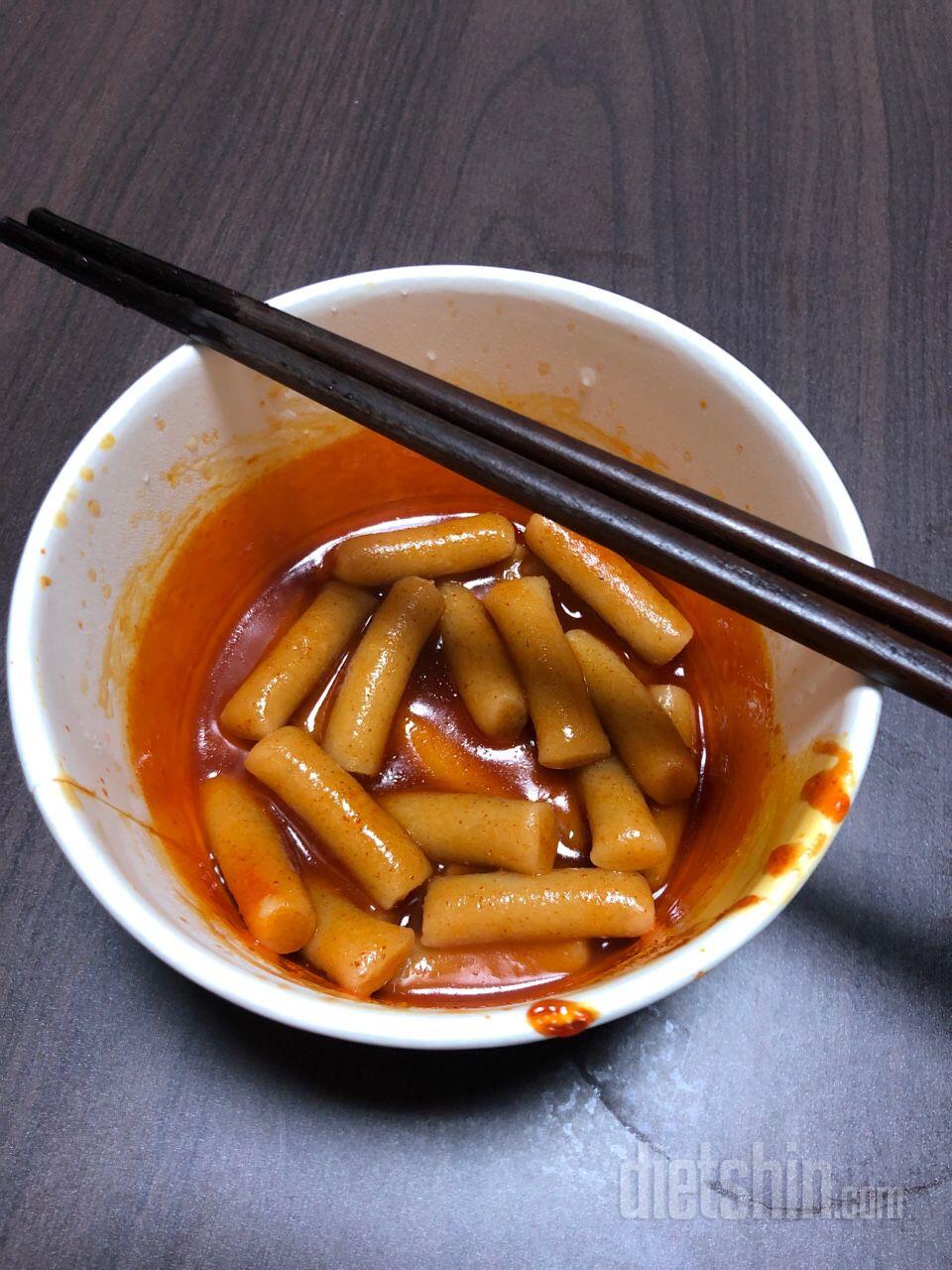 먹어도 안질려... 떡볶이 짱입니다