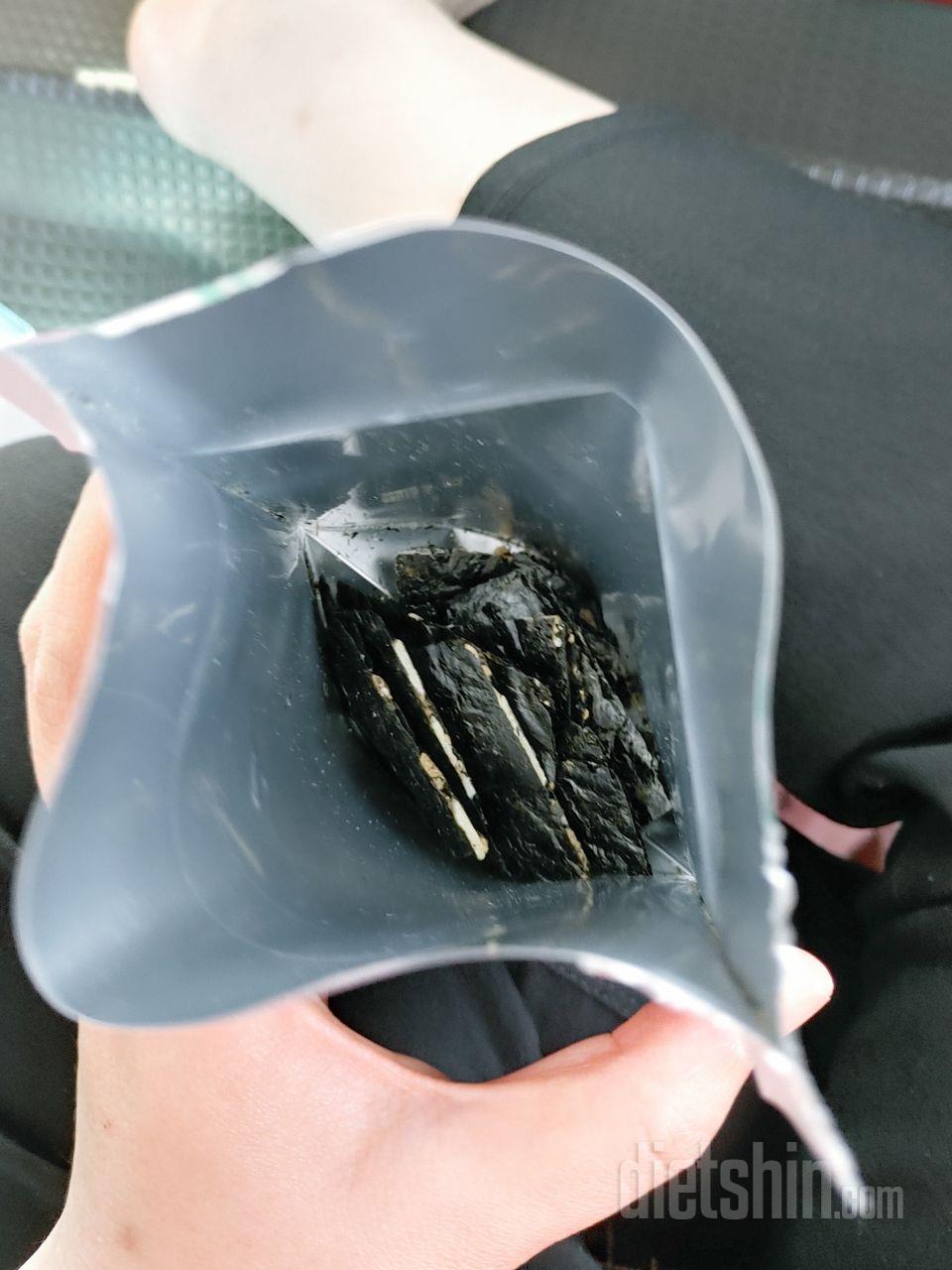 짜지도 않고 고소하고 담백하고 맛잇어