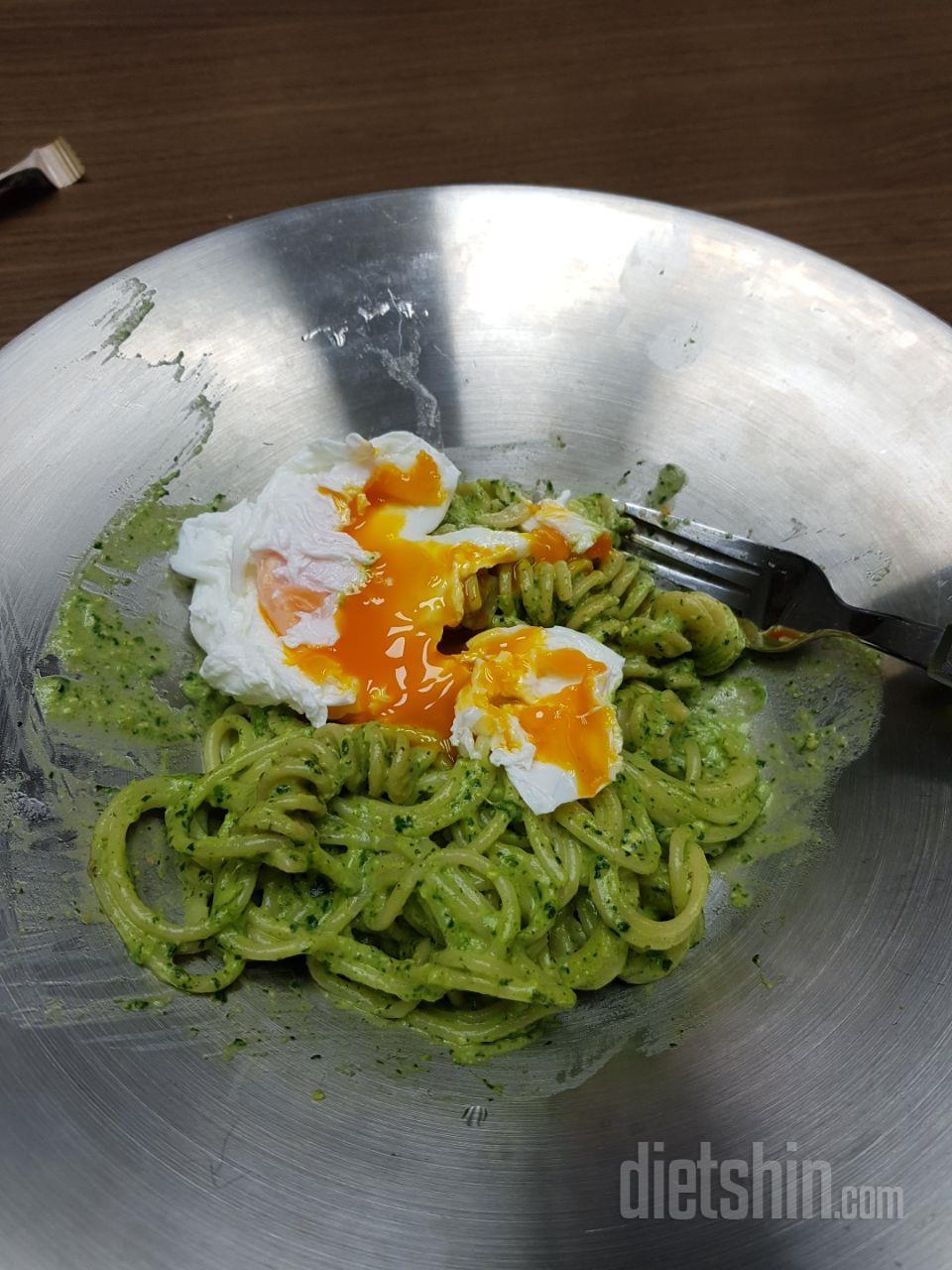 너모 맛있어요 ㅎㅎ 통밀이라니 부담이