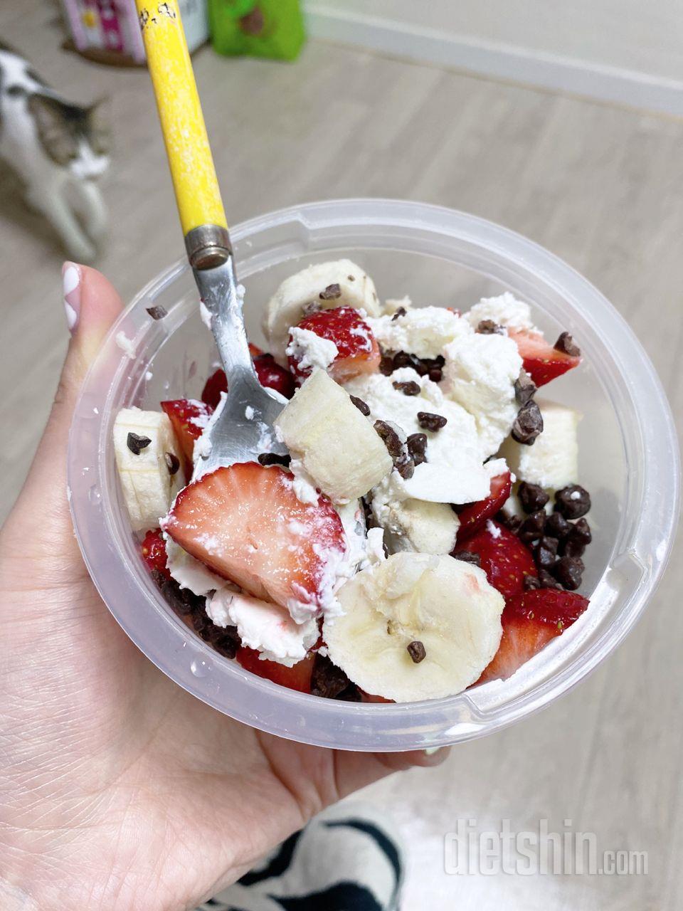 그릭요거트 단맛없이 빵에 발라먹어도