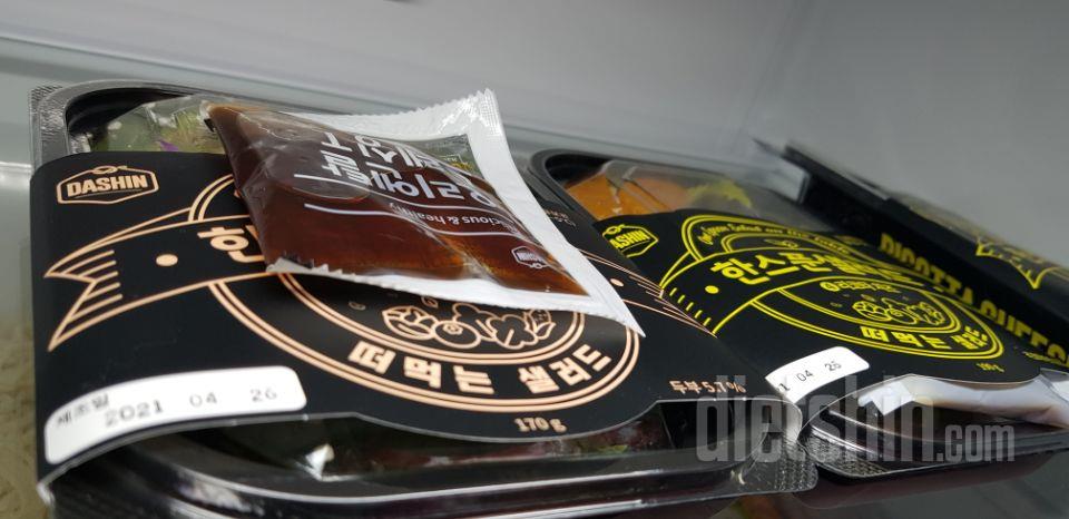 재주문했어요~
기본 샐러드보다 맛있고