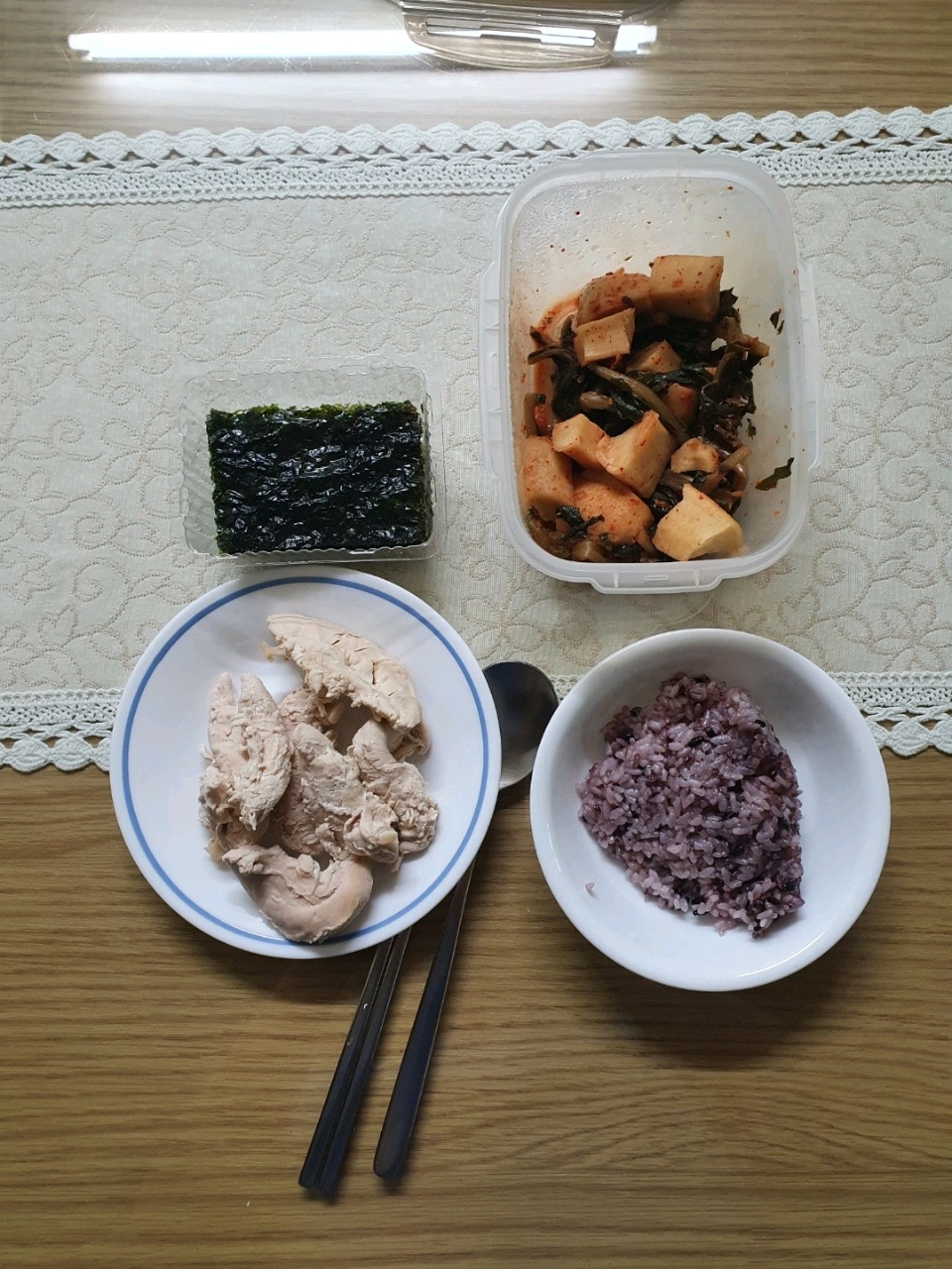 05월 03일( 점심식사 567kcal)