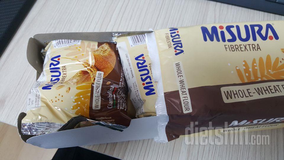 받자마자 제일 궁금했던 통밀 도너츠부