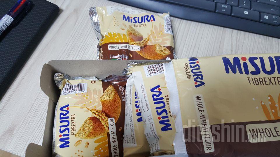 받자마자 제일 궁금했던 통밀 도너츠부