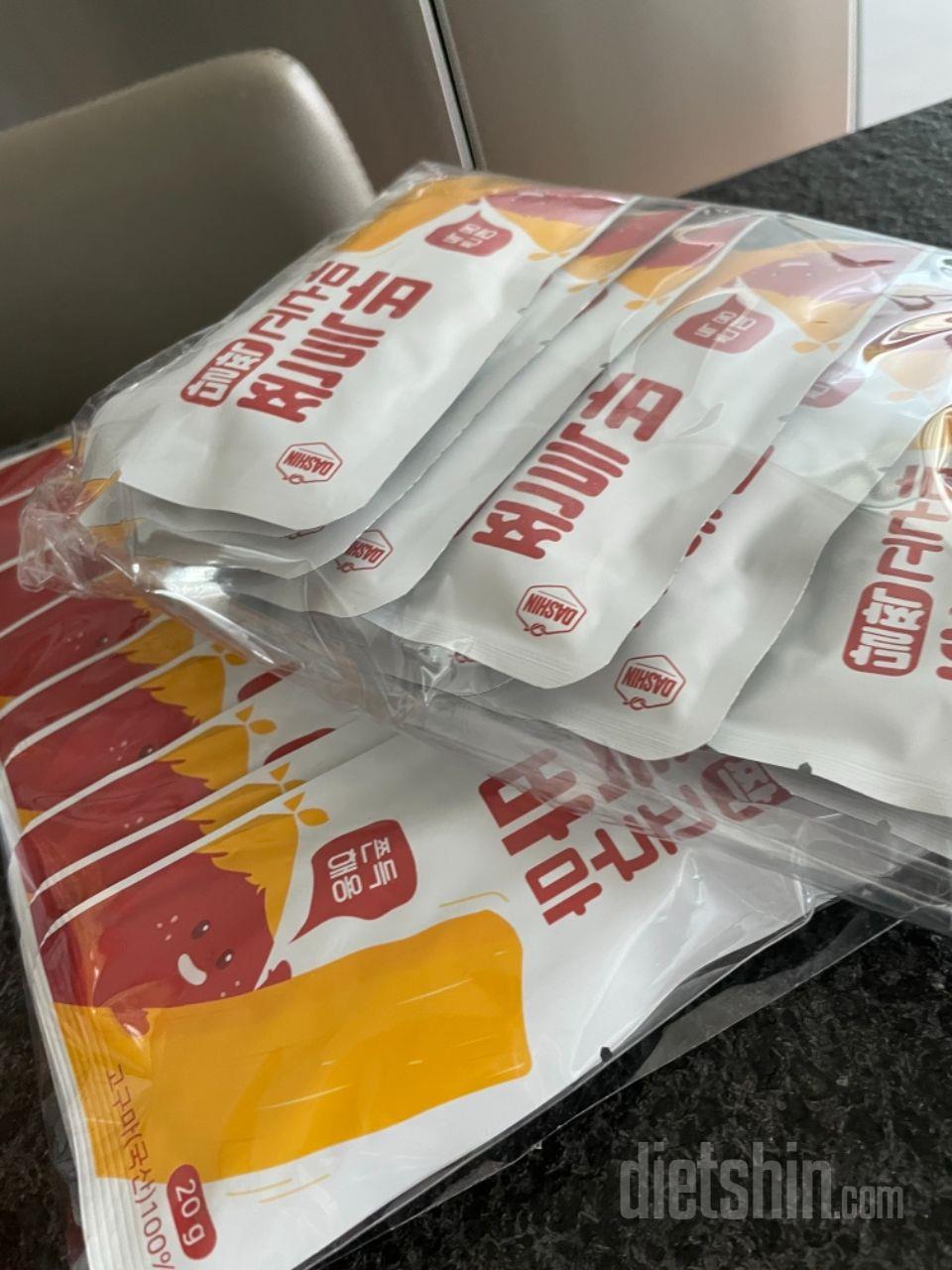 고구마 말랭이네요...