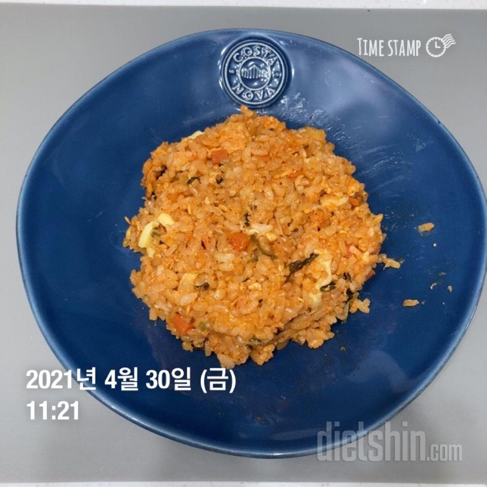 그냥 자체로 볶아먹어도 맛있고 모짜치