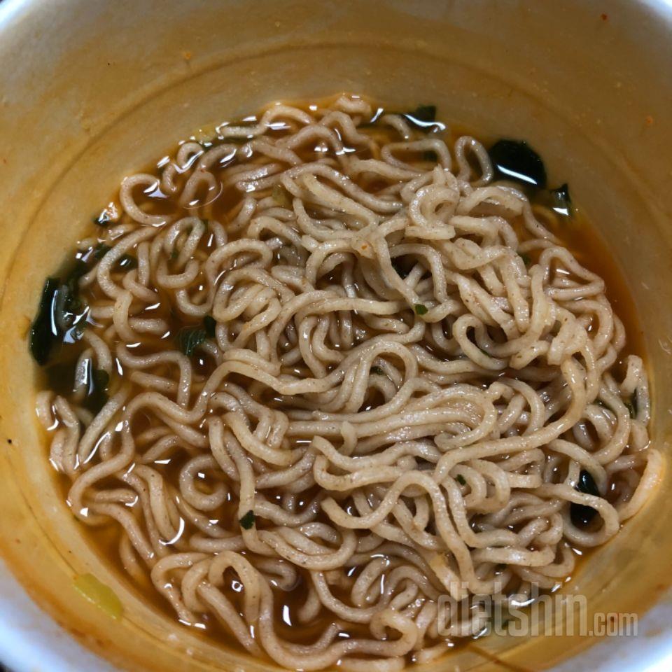 아니 그냥 라면 같아요!! 진짜 맛있