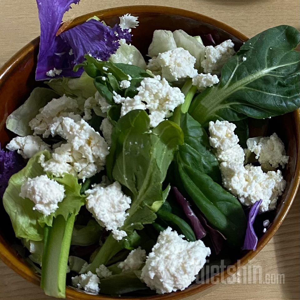 신선하고 맛있어요 리코타치즈랑 먹으니