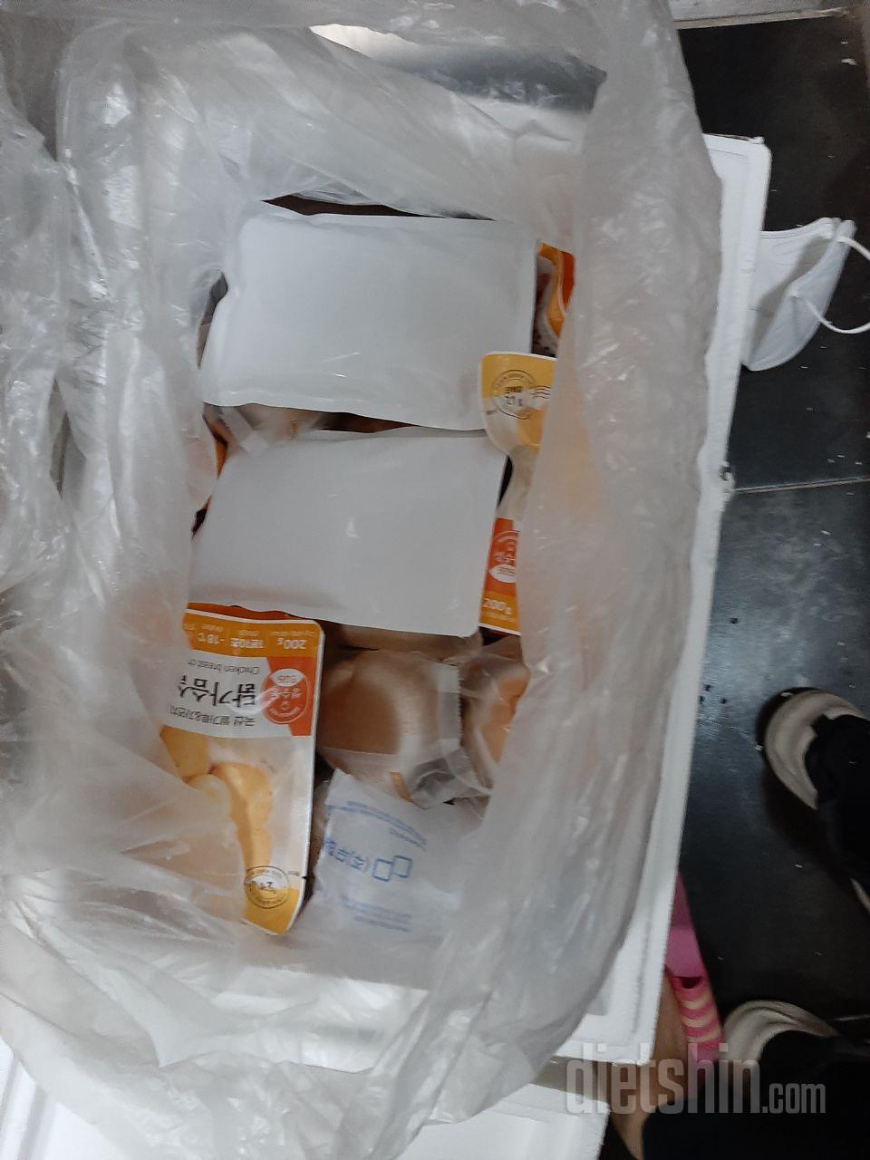 까드득까드득 초콜릿코팅부서지면서크리맛