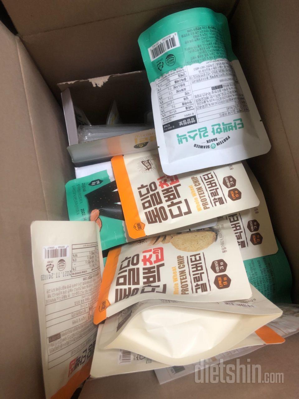 뭔데 이렇게 맛있지 웨 몇개 안샀지
