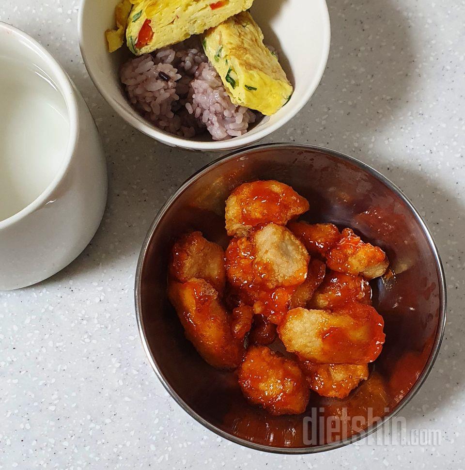 너무 맛있어요 .
진짜 치킨 먹고싶었