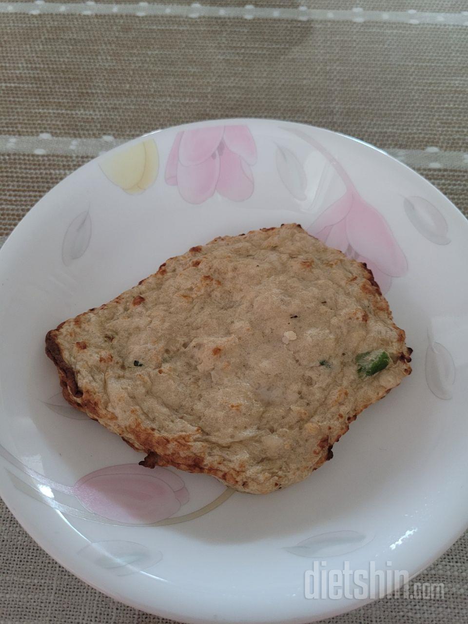 식감은 어묵느낌이고 맛은 뭔가 불고기