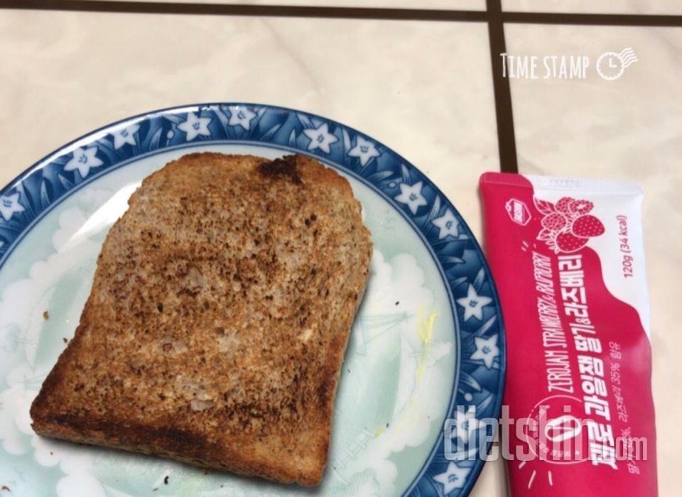 잼이랑 발라먹으면 너무 맛있어요..!