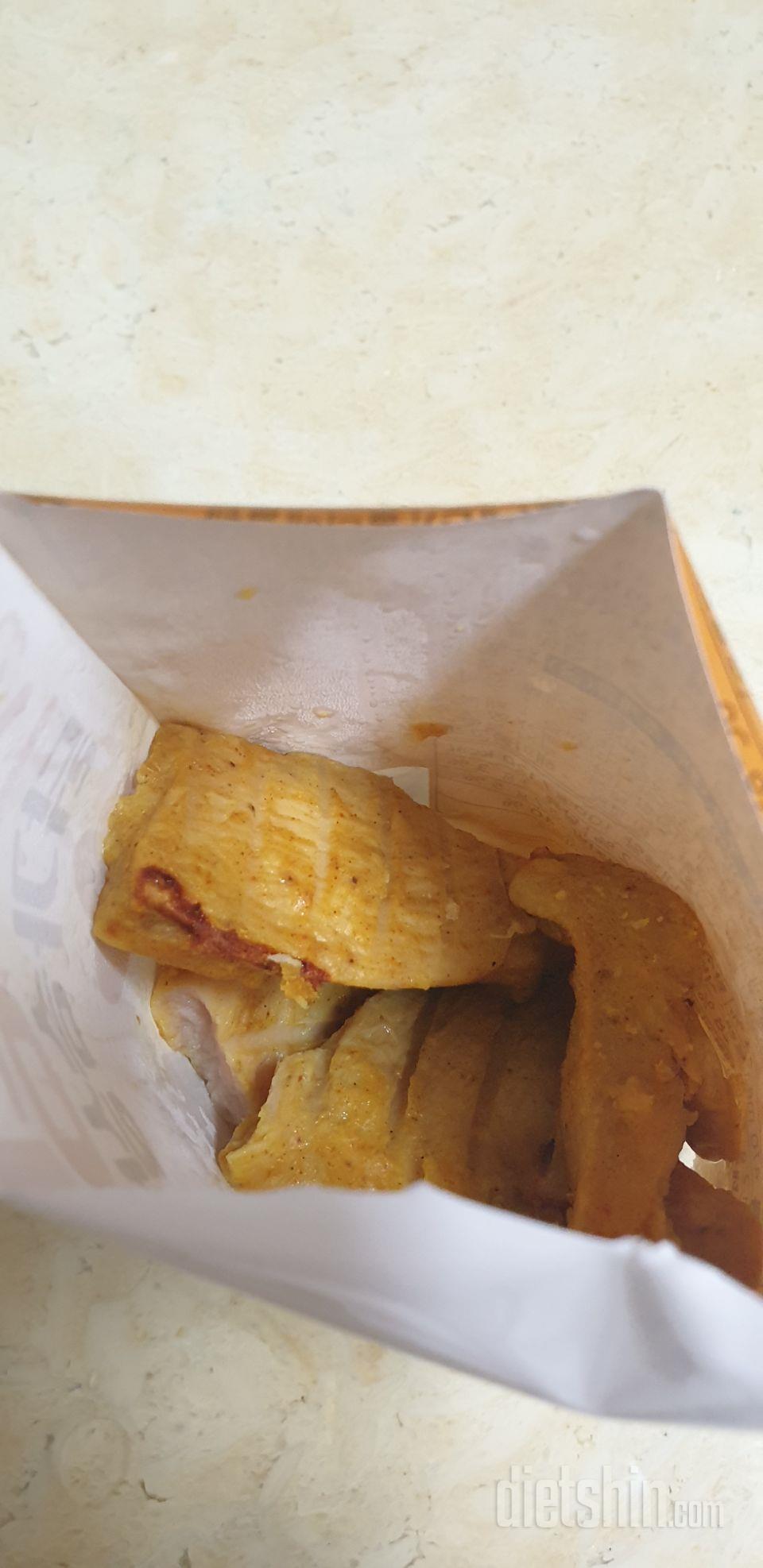 큐브나 볼과 달리 조각이 좀 크네요.