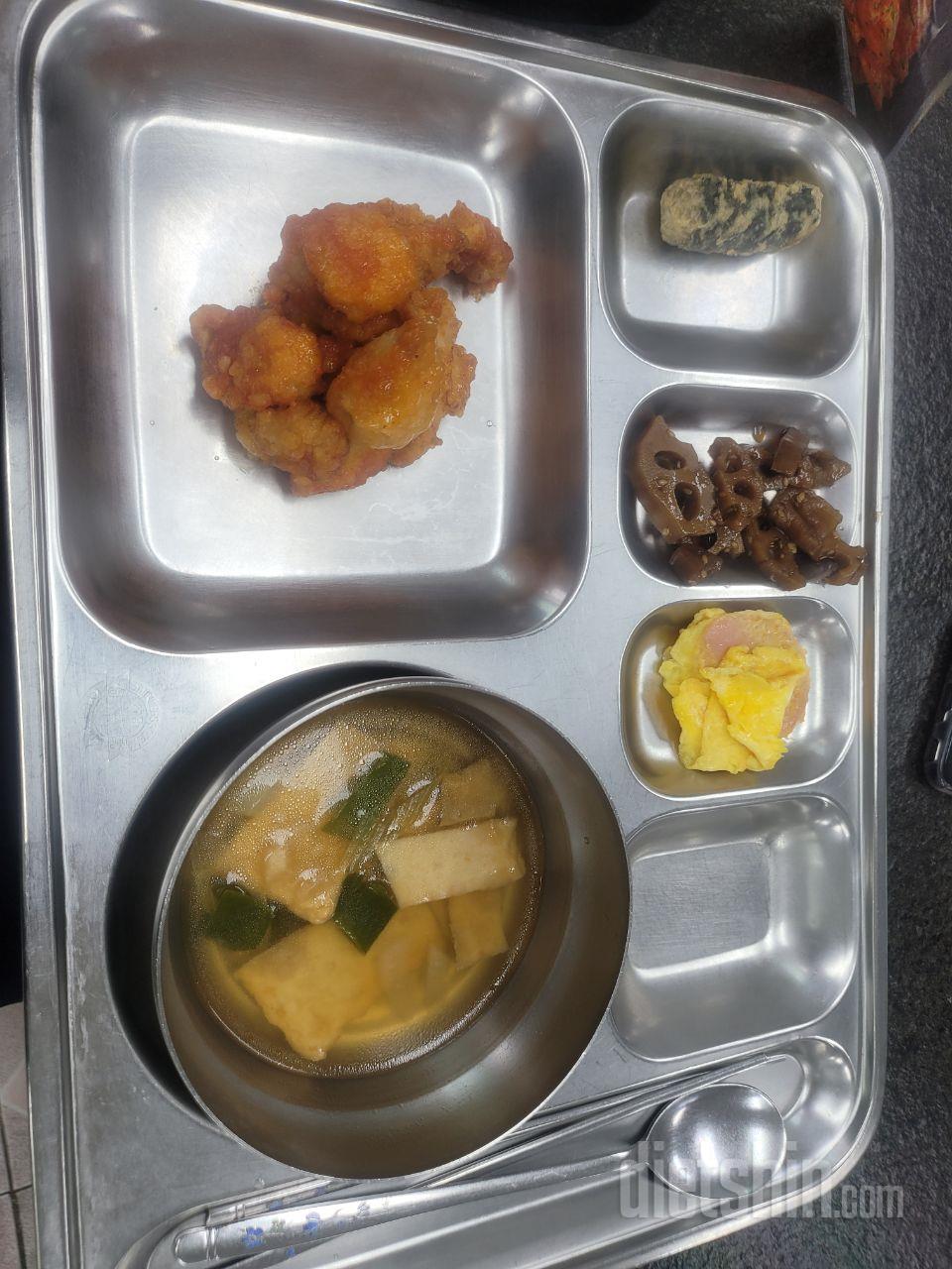 고소하니 맛있네요. 소스없이 잘 먹을