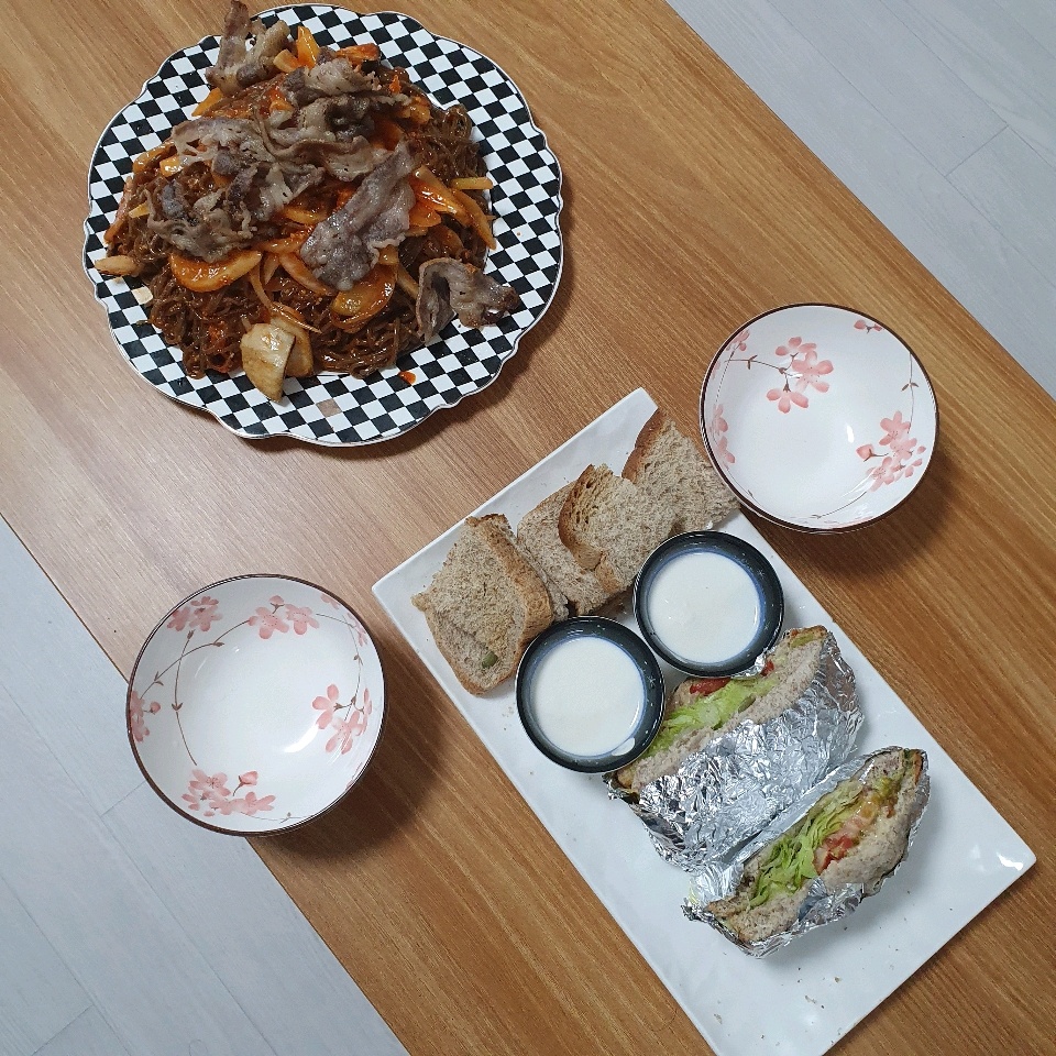 07월 03일( 아침식사 634kcal)