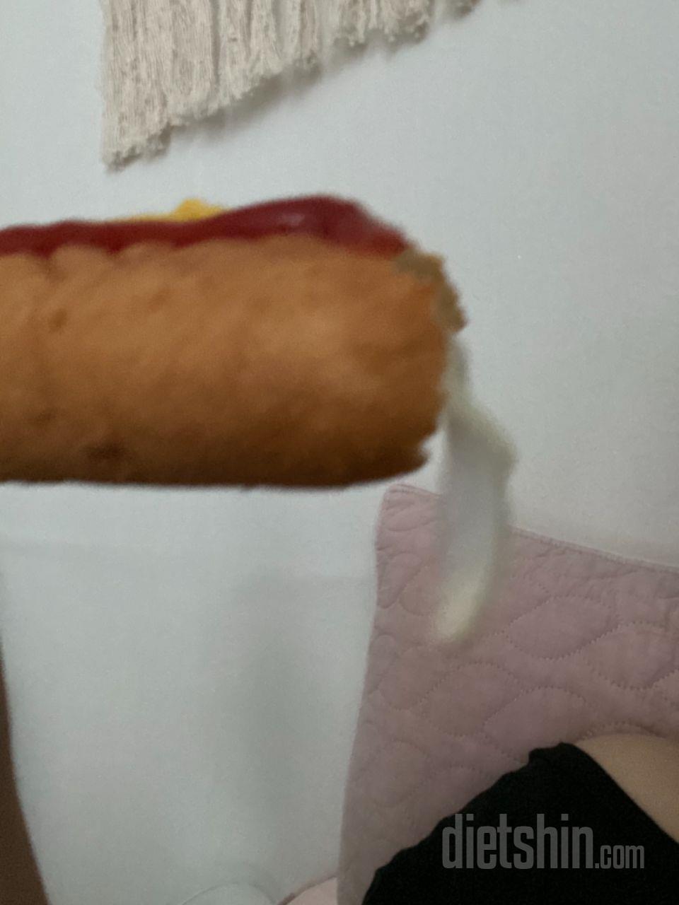 미쳤어요 치즈 엄청 잘 늘어나고
닭가