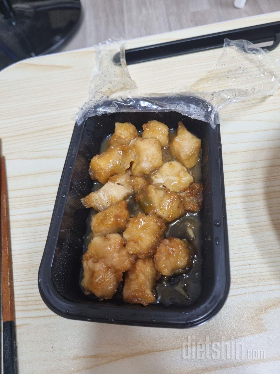 탕수육  먼저 맛봤는데~ 오~ 맛있어