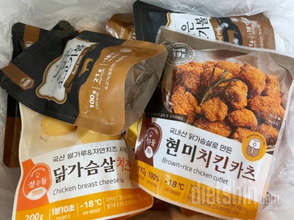 첨에 맛보기로 주문했다가
맛있어서 재