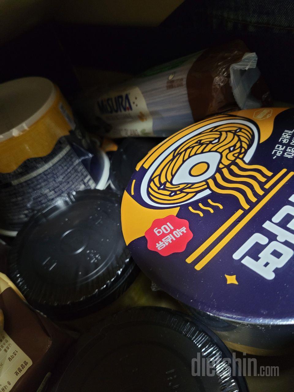 와 치킨이 너무 맛있어요ㅜㅠ 양념도