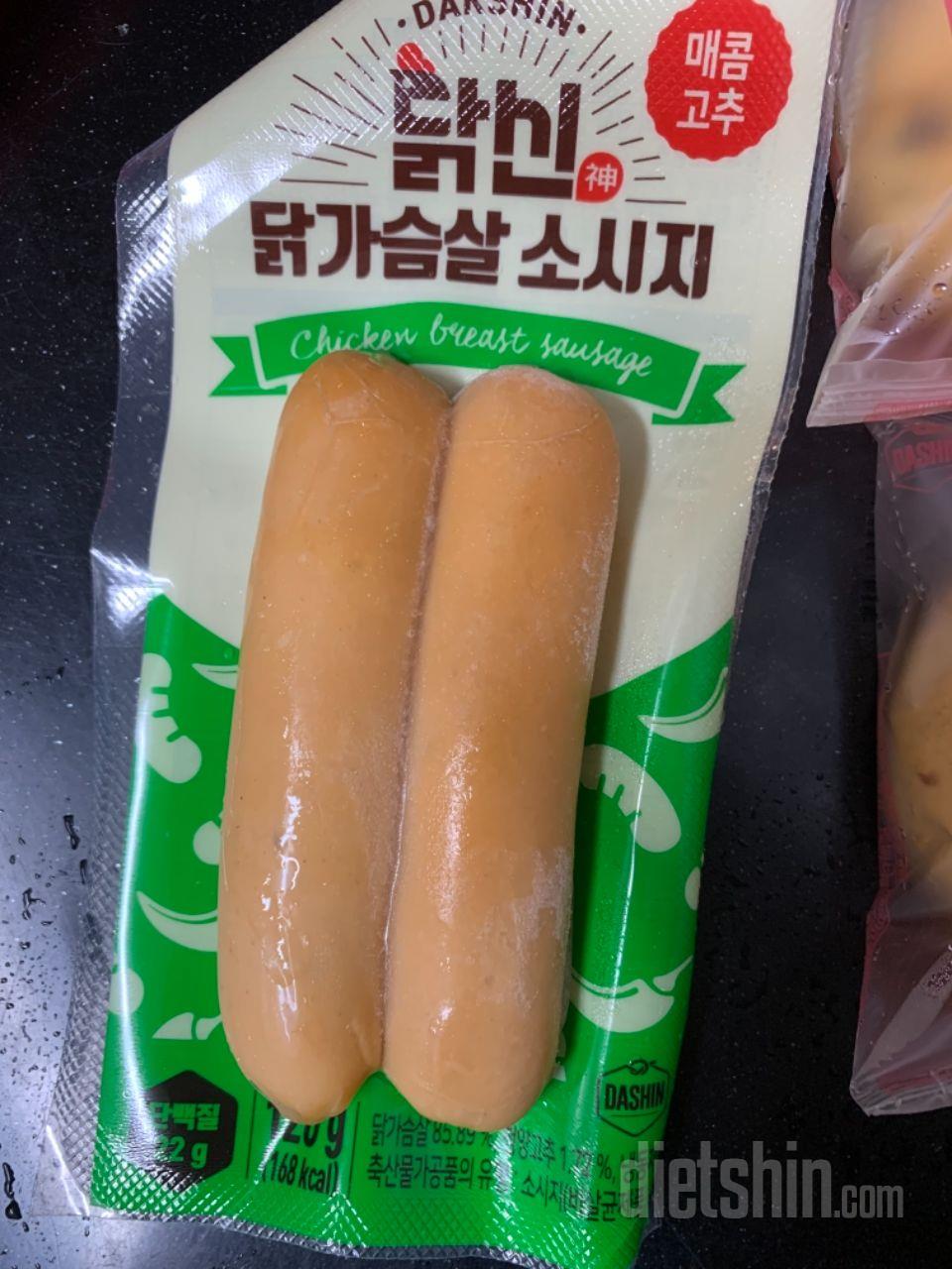 오동통하니 큼직한 소세지네요!