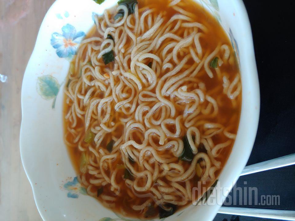 저는 너무 맛있었어요 국물도 얼큰하고
