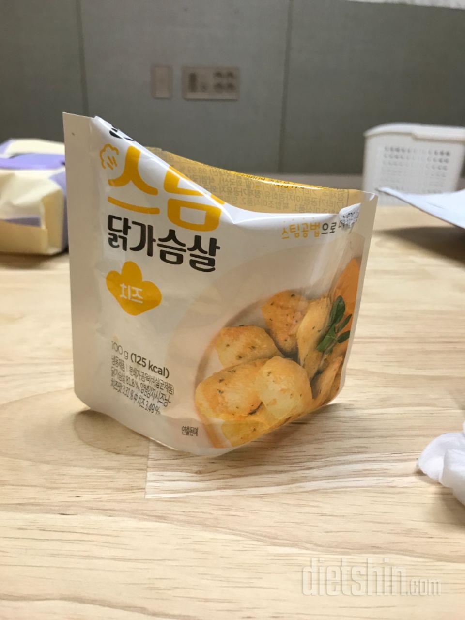 음…닭가슴살 양념치킨을 먹어보고 이걸