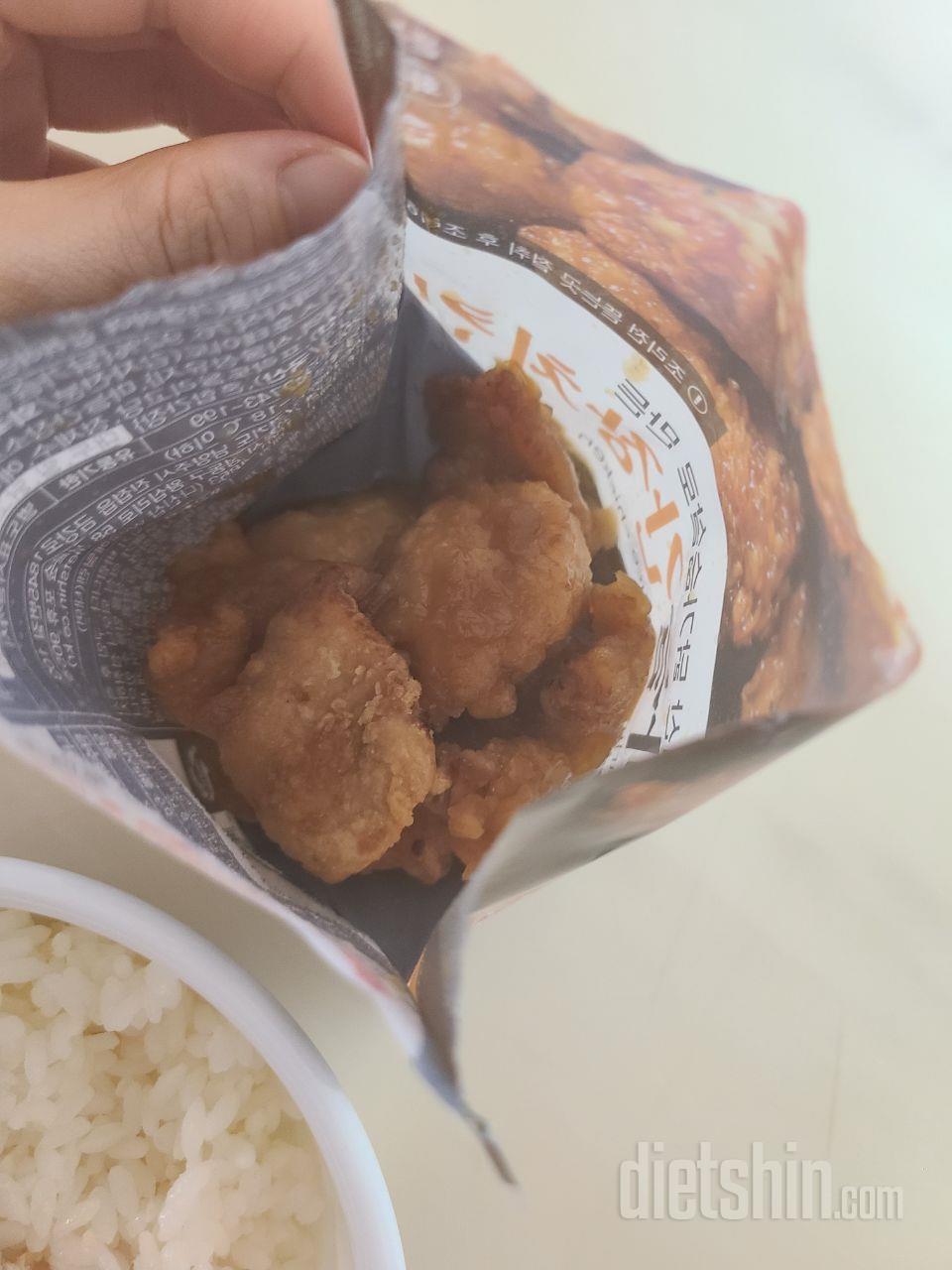 몇번시켜먹어도 언제나 맛있고 이뿐꼬맹