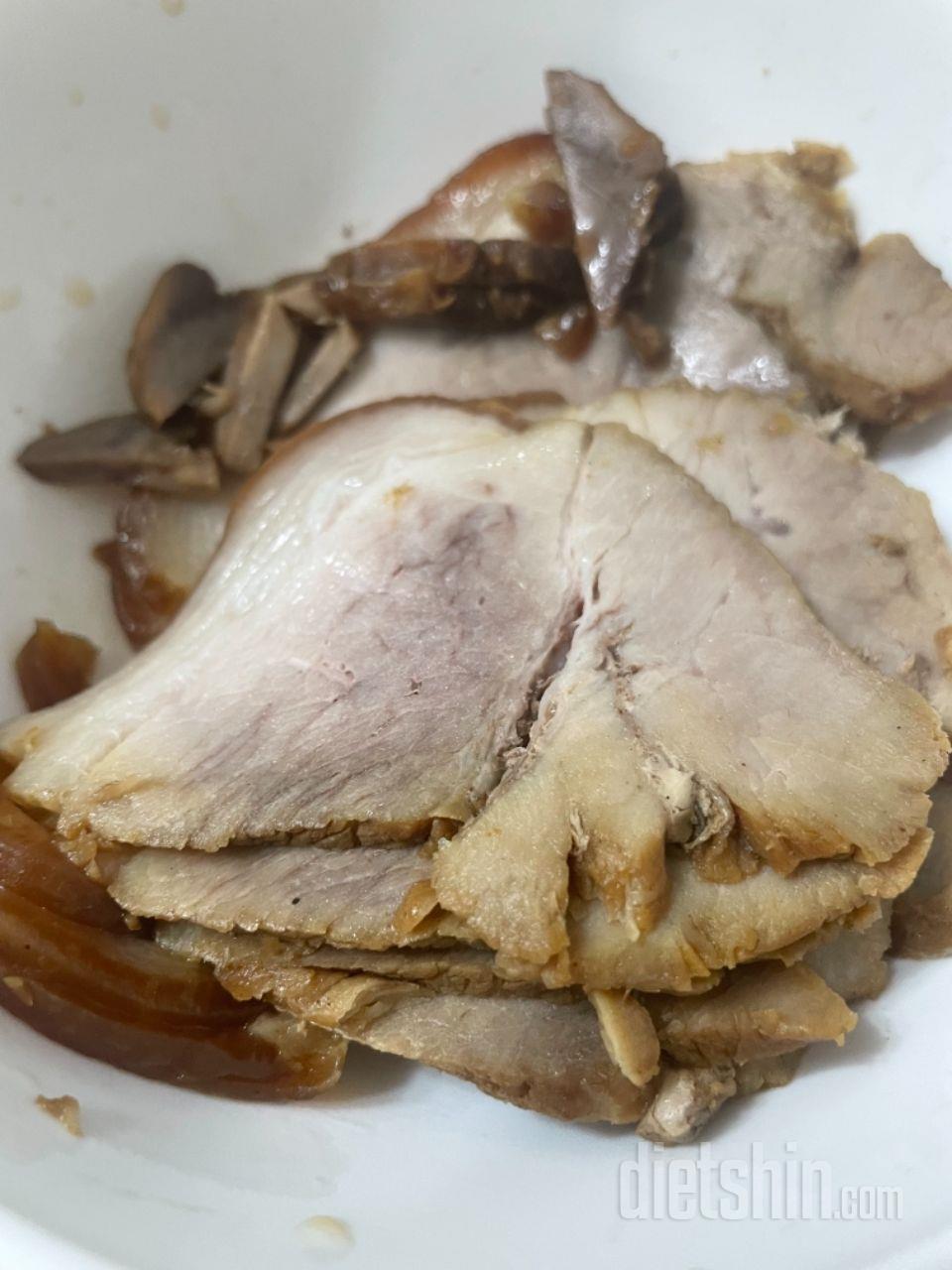 고기 전혀 안 퍽퍽하고 부드러워요!