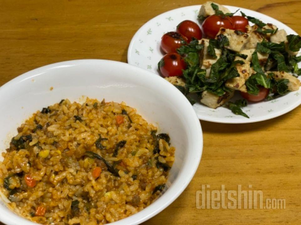 여러맛 시켜먹어 보고 이번엔 전주비빔