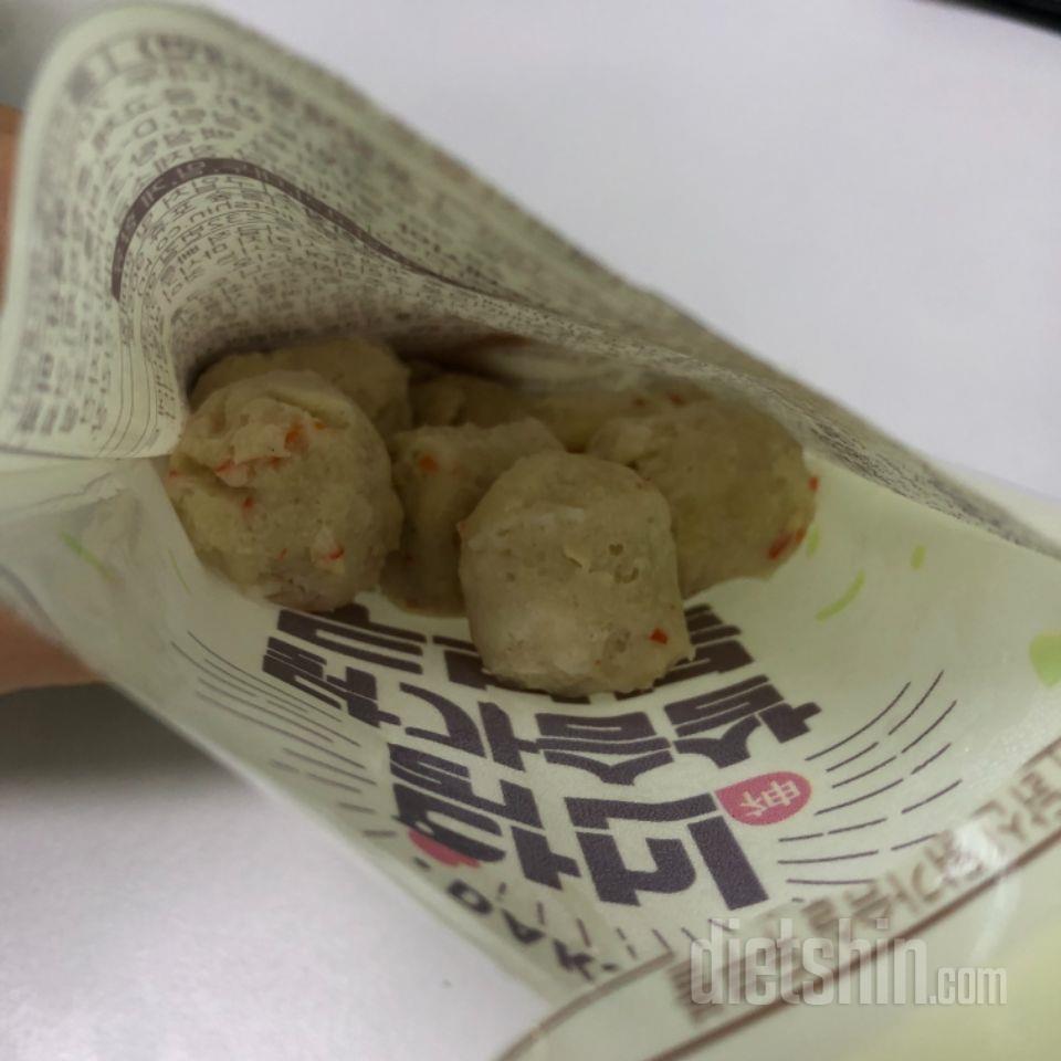 두부볼 사봤는데 거의 어묵맛인것 같아