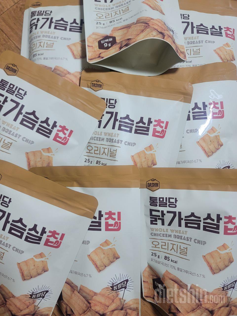 맛 괜찮아요 
씹으면 바삭하니 좋아요