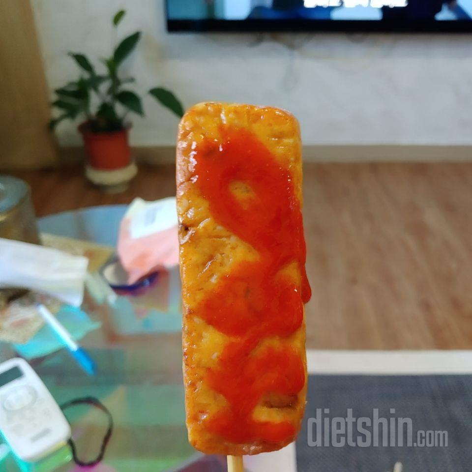 맛있어요. 닭가슴살느낌이 전혀없다고는