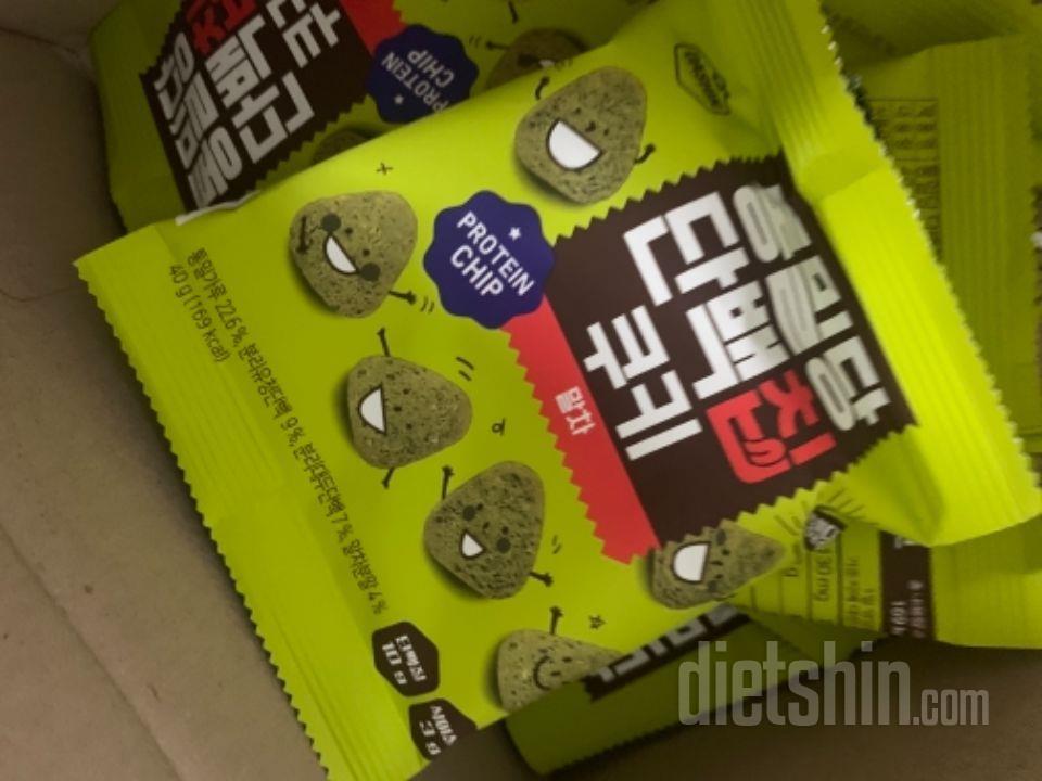 말차맛 너무 맛있음
사은품으로 먹고